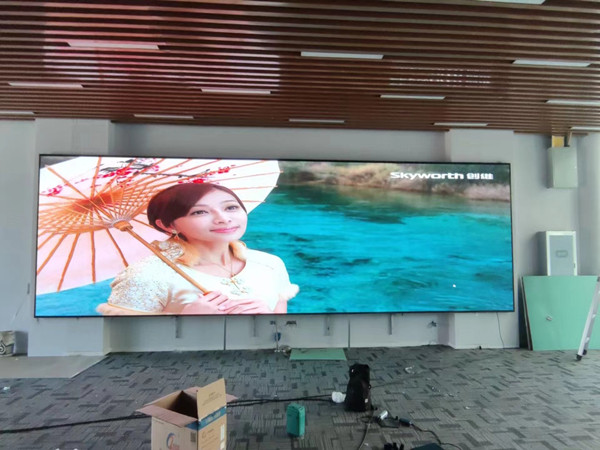 让胡路P1.53led小间距屏安装案例